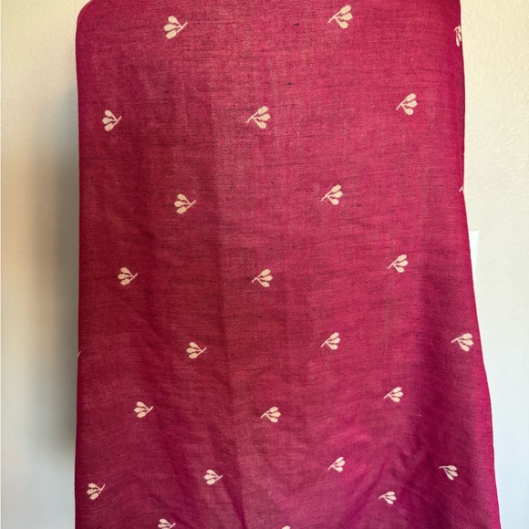 Patterned scarf - Picture 4 of 10